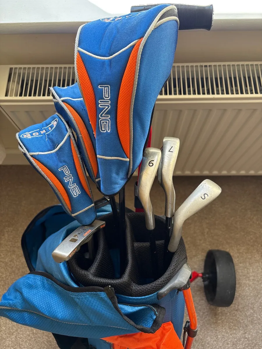 PING Moxie Junior Golf Set + Bag + Trolley - Image 4