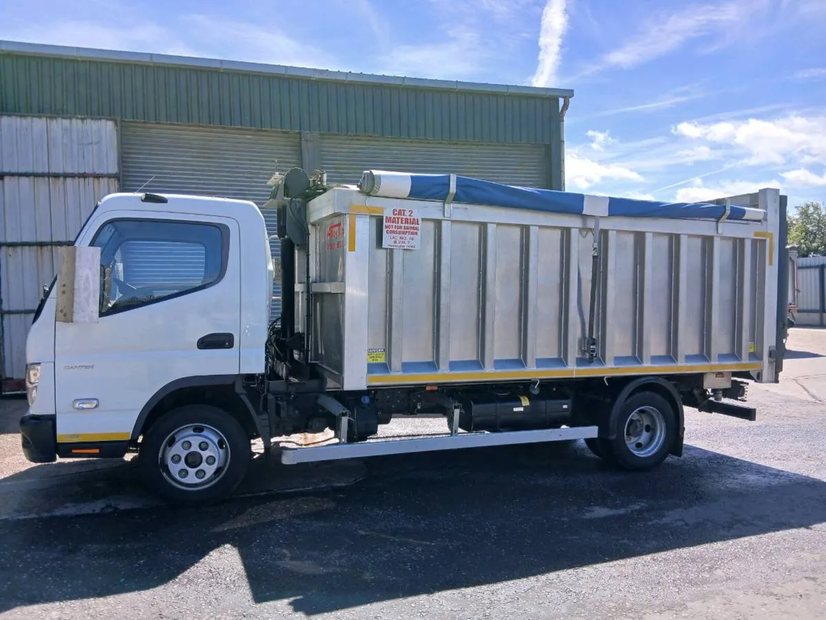 2023 Mitsubishi Fuso Canter 7.5 tonne Automatic - Image 2