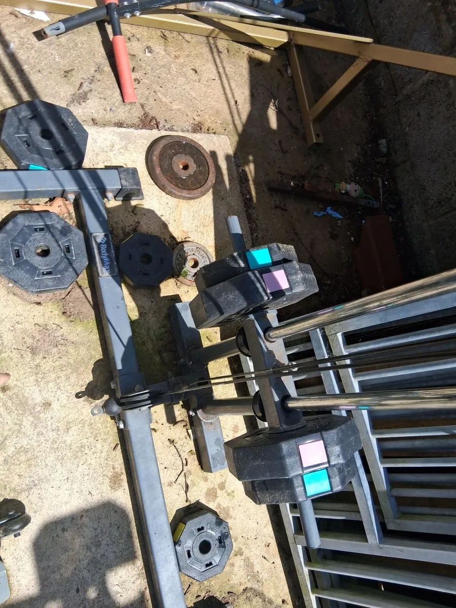 Gmy pull up and pull down and bench - Image 2