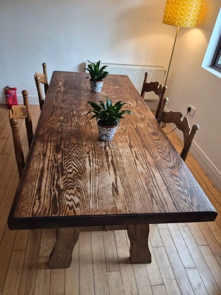 Table and 4 chairs - Image 3