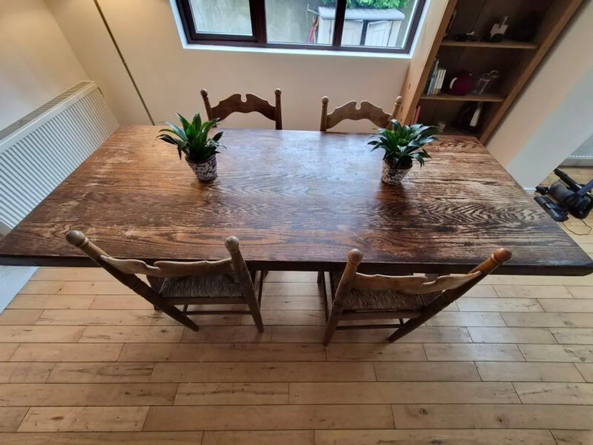 Table and 4 chairs - Image 4