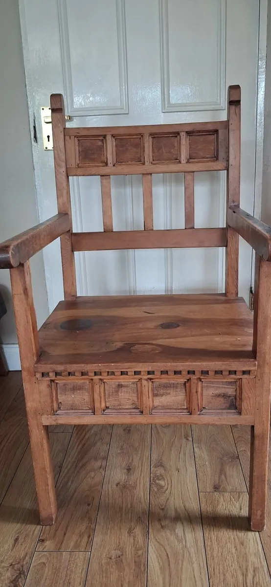 Hand carved dining set - Image 3