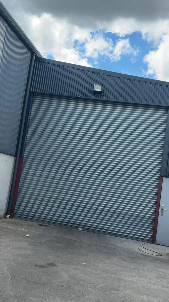 Roller door - Image 1