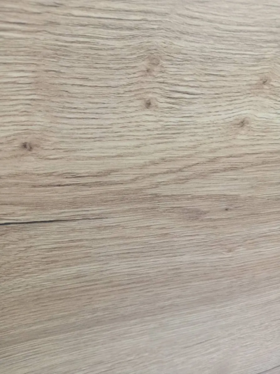 Kitchen countertop - Image 1