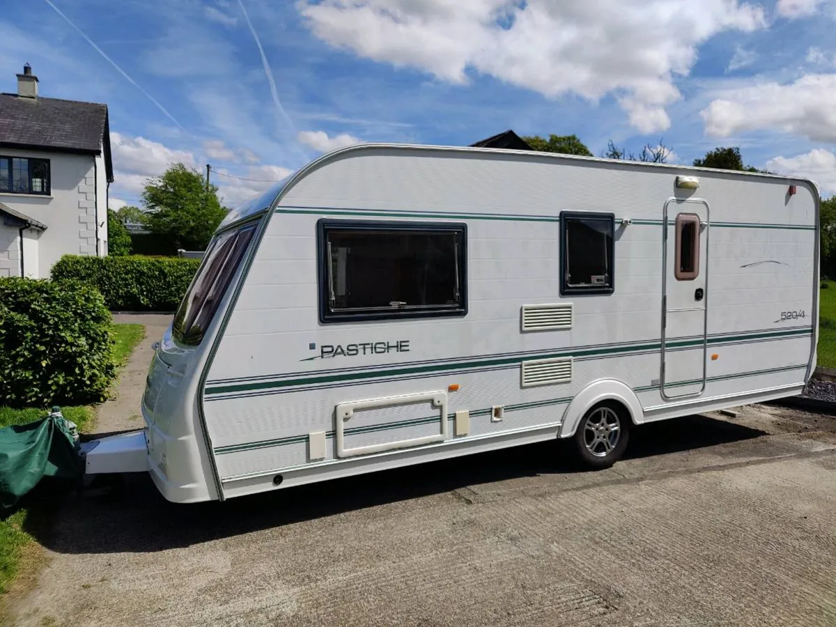 Coachman Pastiche 520/4 - Image 1