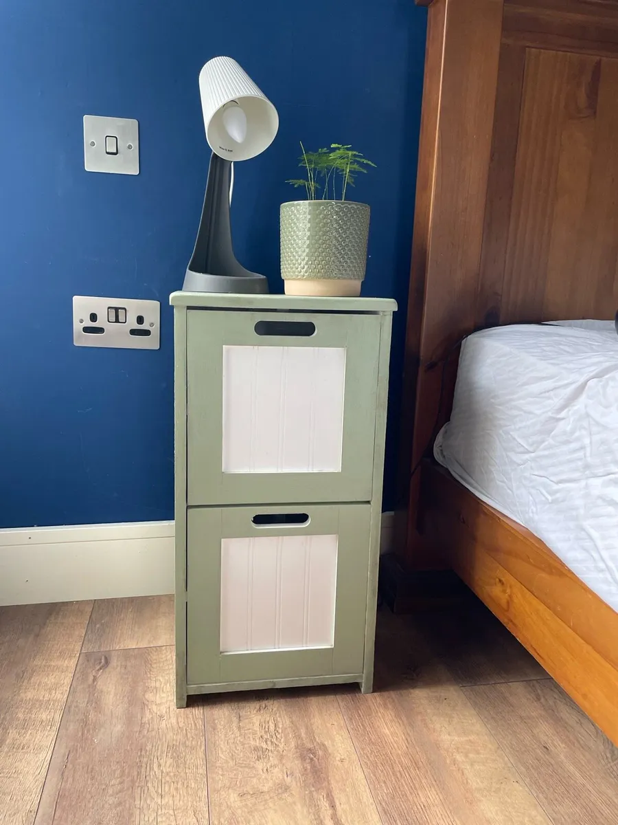 Tidy Bedside drawer/locker - Image 1