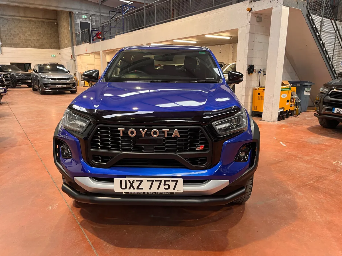 2025 Toyota Hilux GR Sport - Image 3