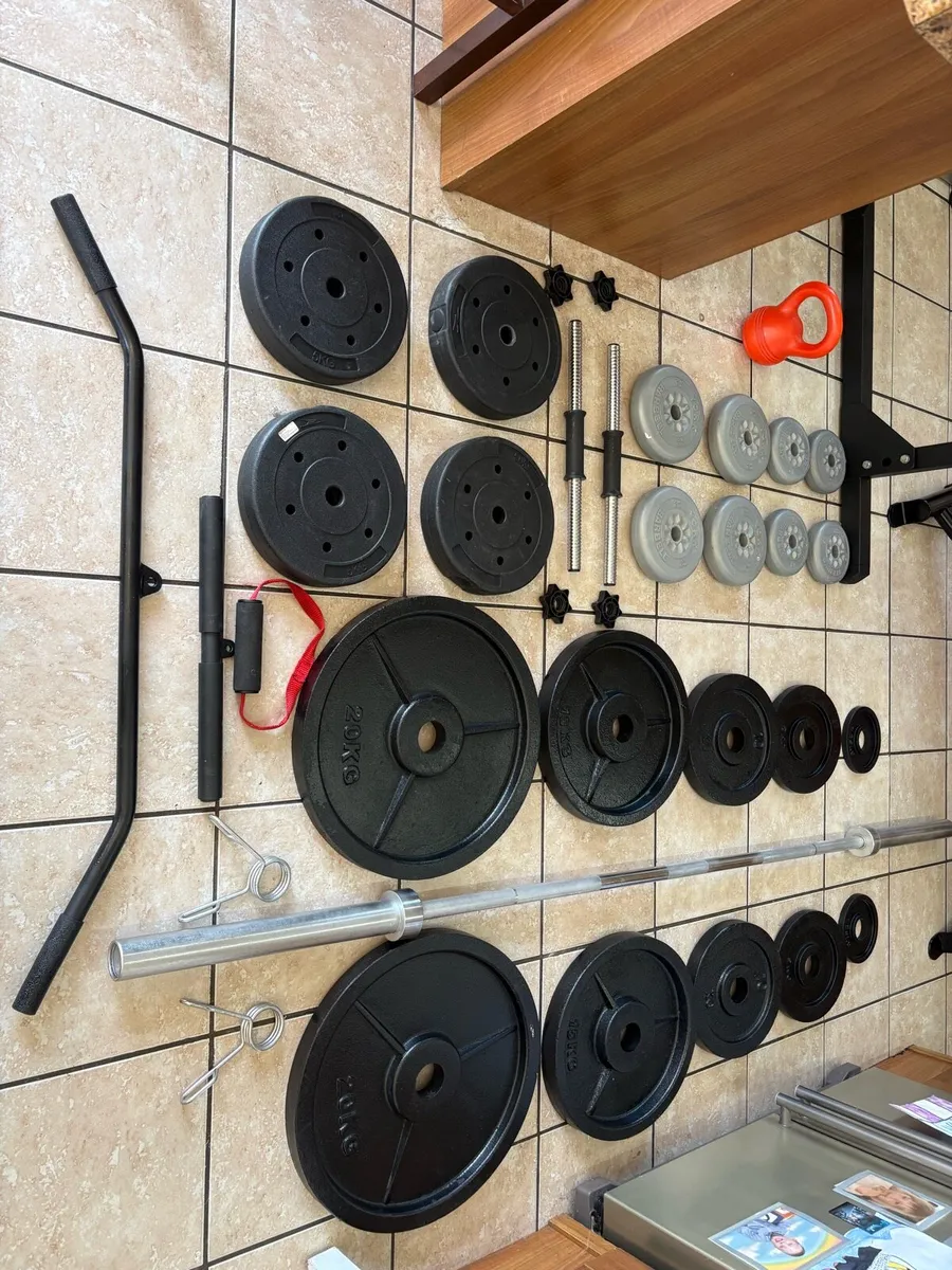 BEST GYM WEIGHTLIFTING SET ON DONE DEAL!!!! - Image 2