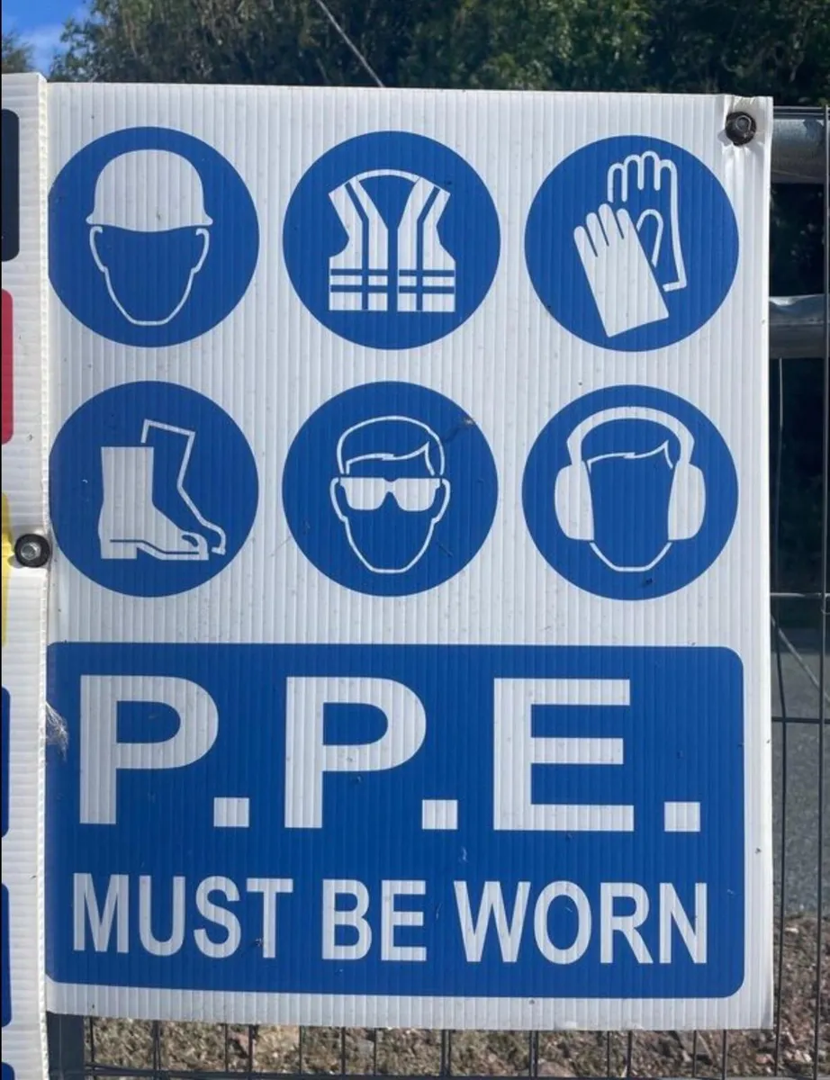 Safety sign notices - Image 2