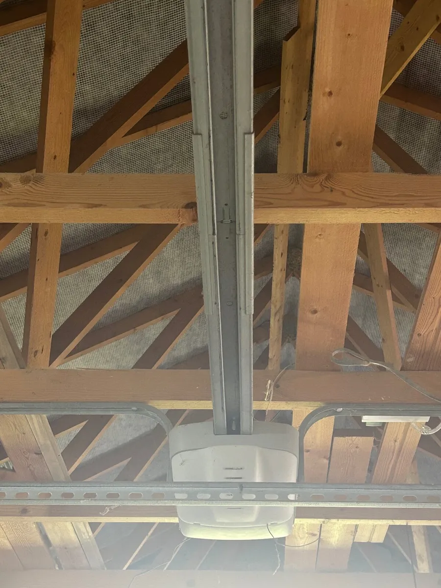 Garage door - Image 2