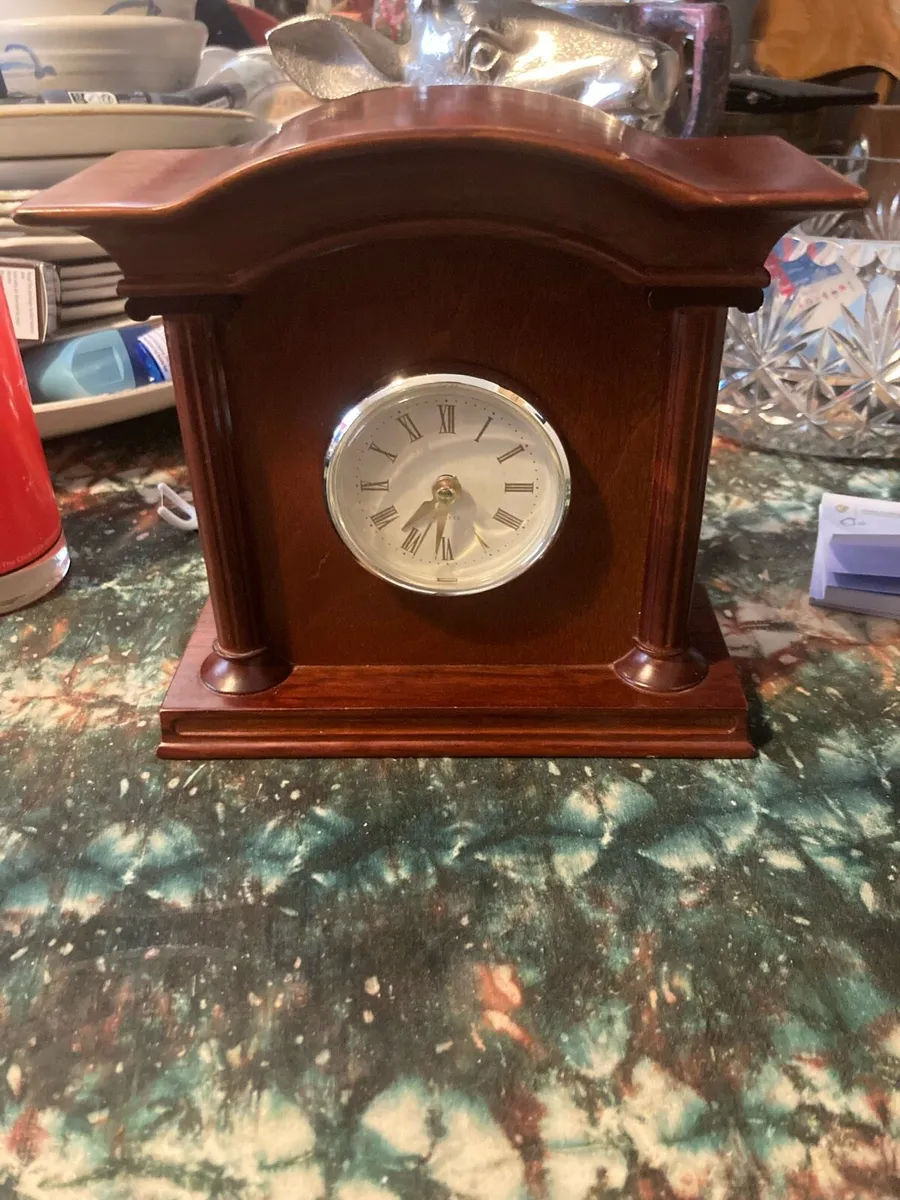 Mantle clock free postage - Image 2