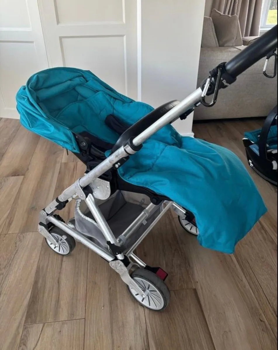 Mamas & papas 3 piece bundle - Image 1