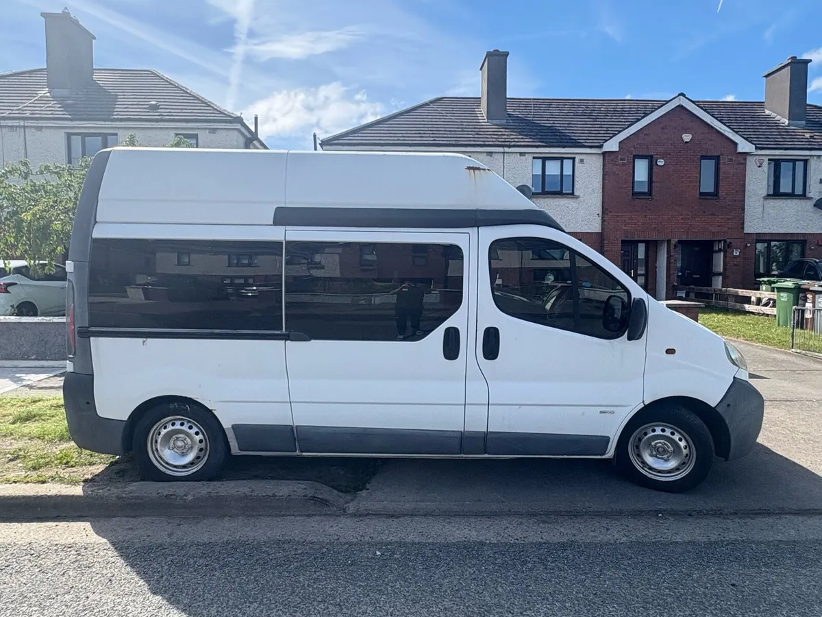 Camper van - Image 4