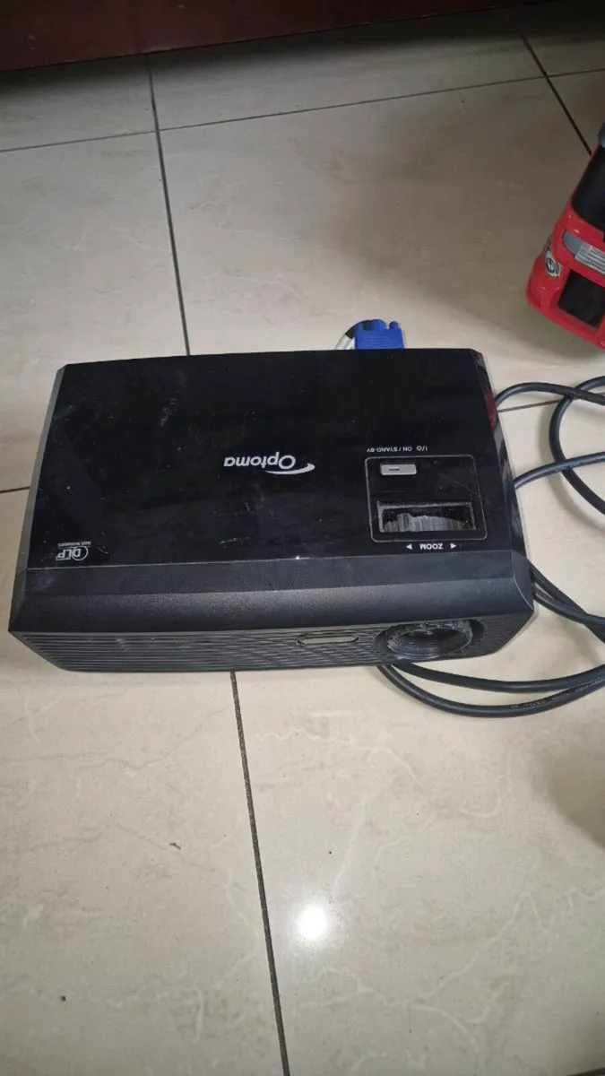 Projector - Image 2