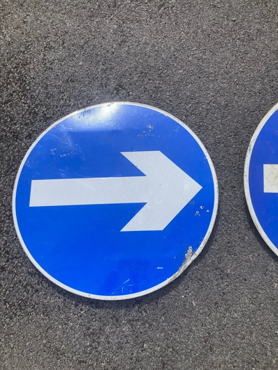 Uk road signs free postage - Image 3