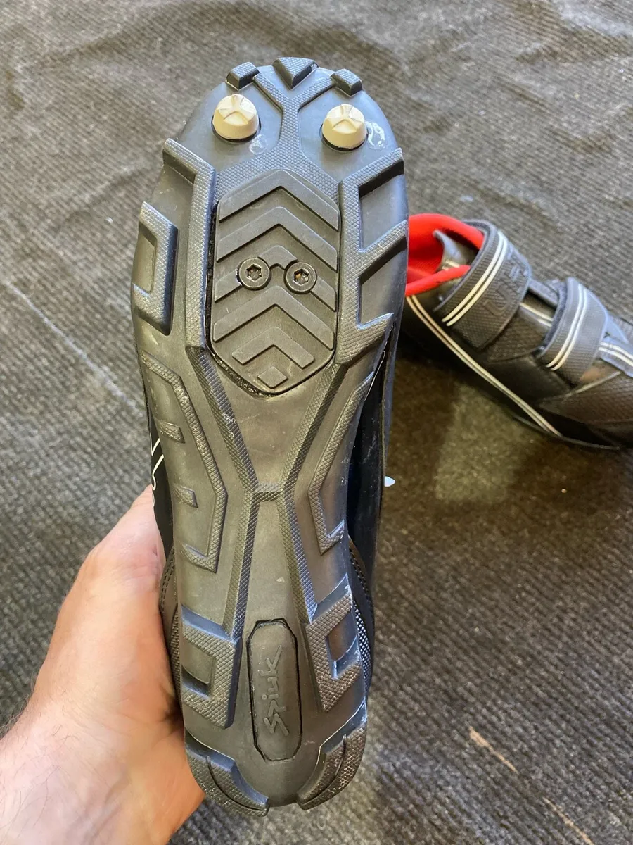 Cycling shoes - Image 2