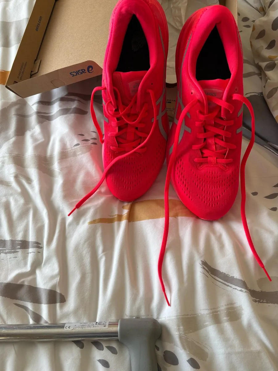 New ASICS Gel Kayano Runners U K 11 - Image 2