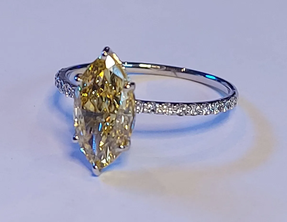 14k Gold ring with 2.29 ct Lab-Grown Diamond IGI - Image 1