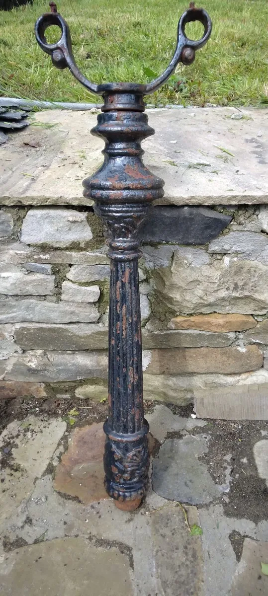 Cast iron coloum