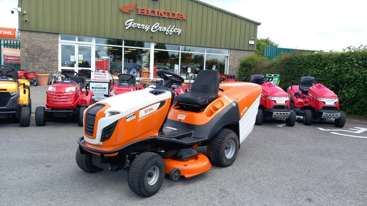 Pre Owned Ride on Tractor Mowers ~ with Warranty - Image 4