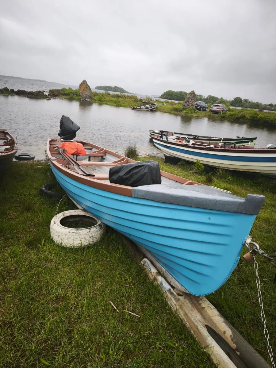 19ft Lake Boat and Engine - Image 1