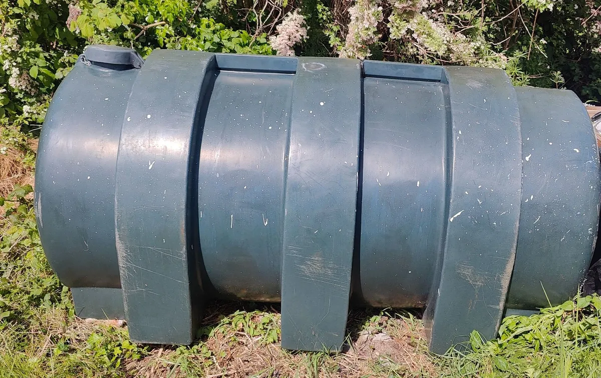 Oil/Water Tank - Image 1