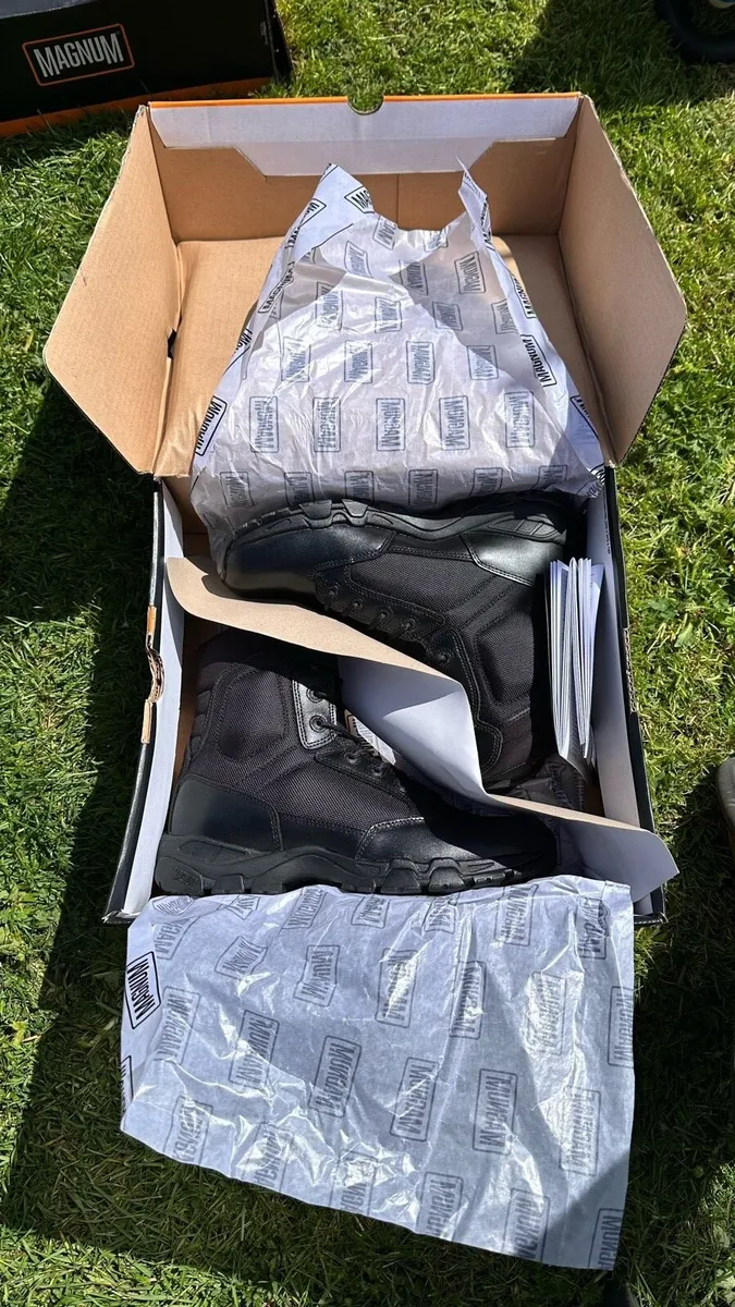 Steeltoe boots - Image 1