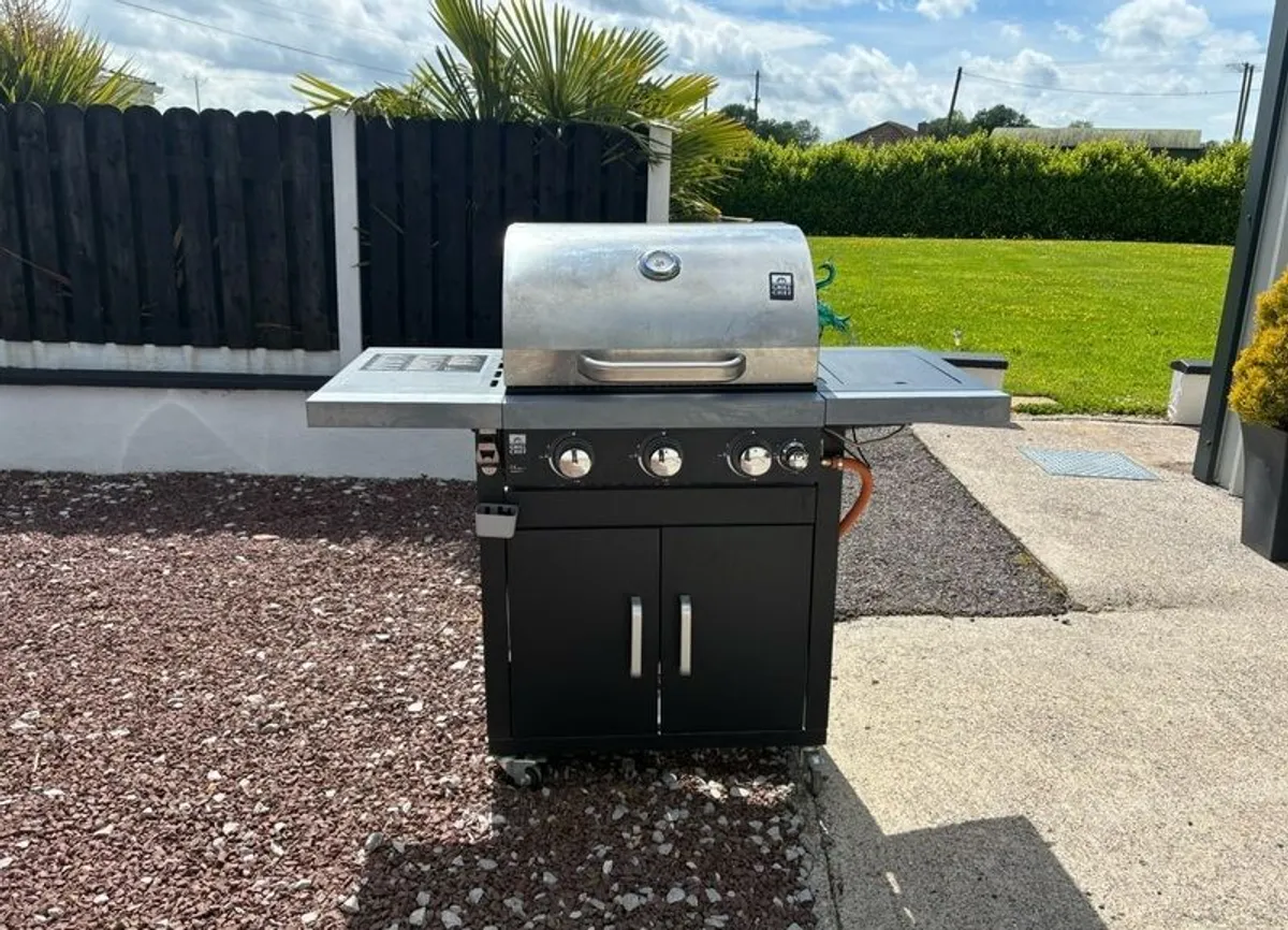 Chef Grill Gas BBQ With Side Burner and Accessories - Image 2