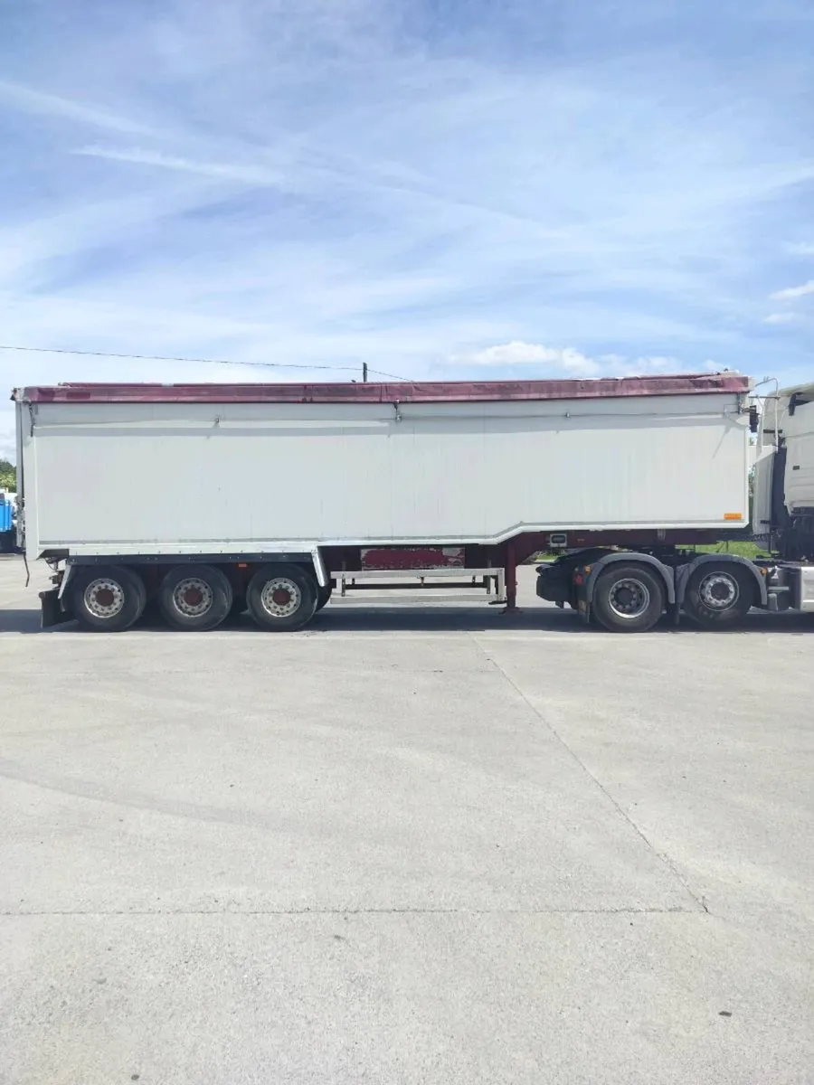 Wilcox Tipping Trailer - Image 3