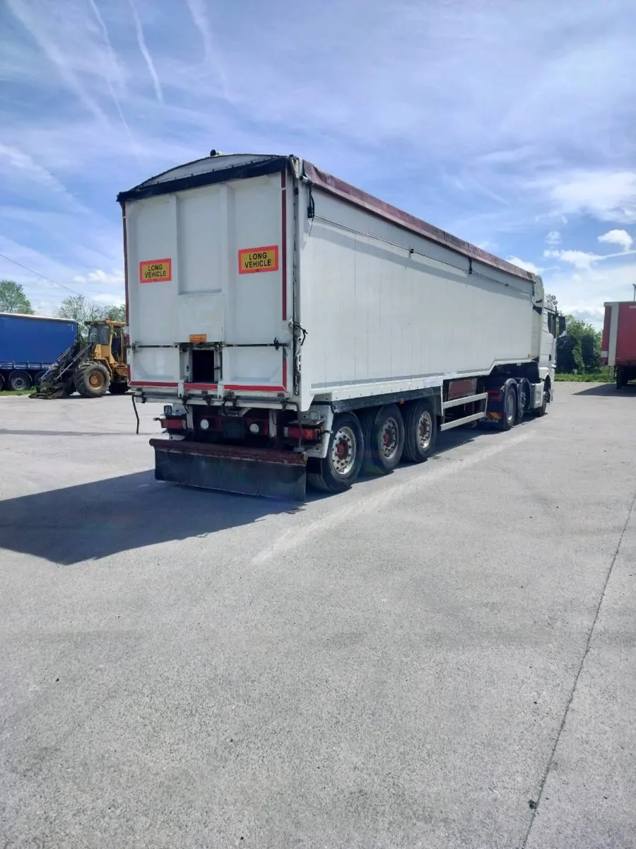 Wilcox Tipping Trailer - Image 4