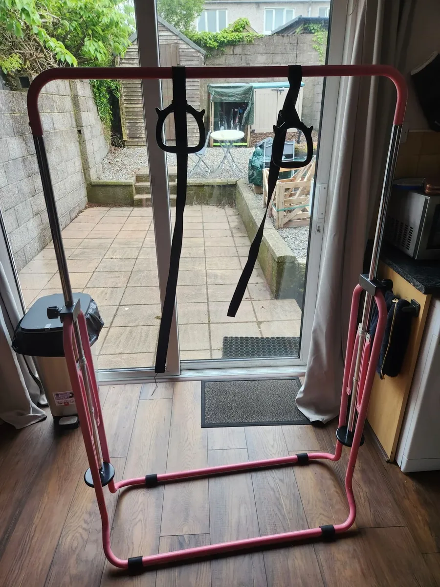 Gymnastics bar - Image 2