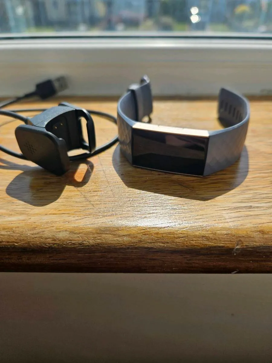 Fitbit charge 3 - Image 4