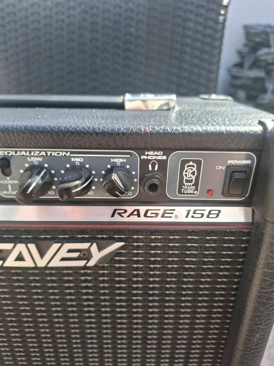 Peavey Rage 158 Transtube 15w guitar amp - Image 4