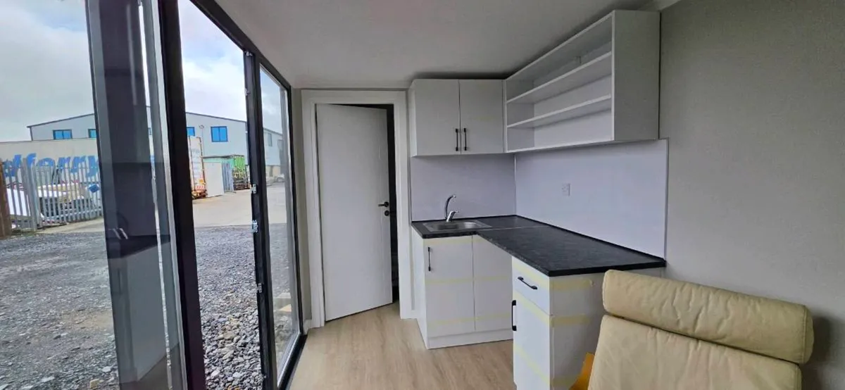 Garden pod, guest room, airbnb host - Image 3