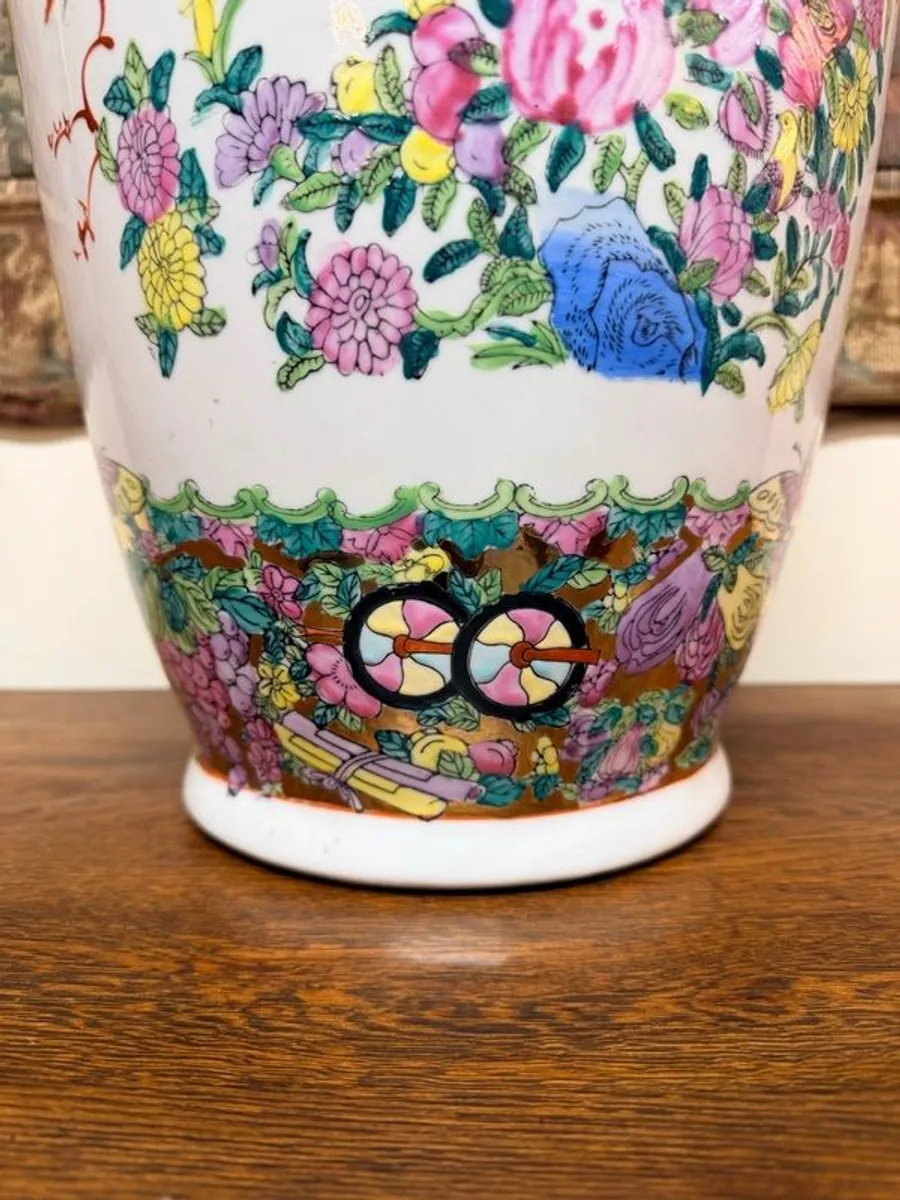 Vintage Hand-Painted Famille Rose Ceramic Vase - Image 4