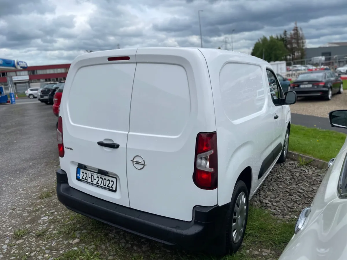 2022 Opel Combo - Image 4