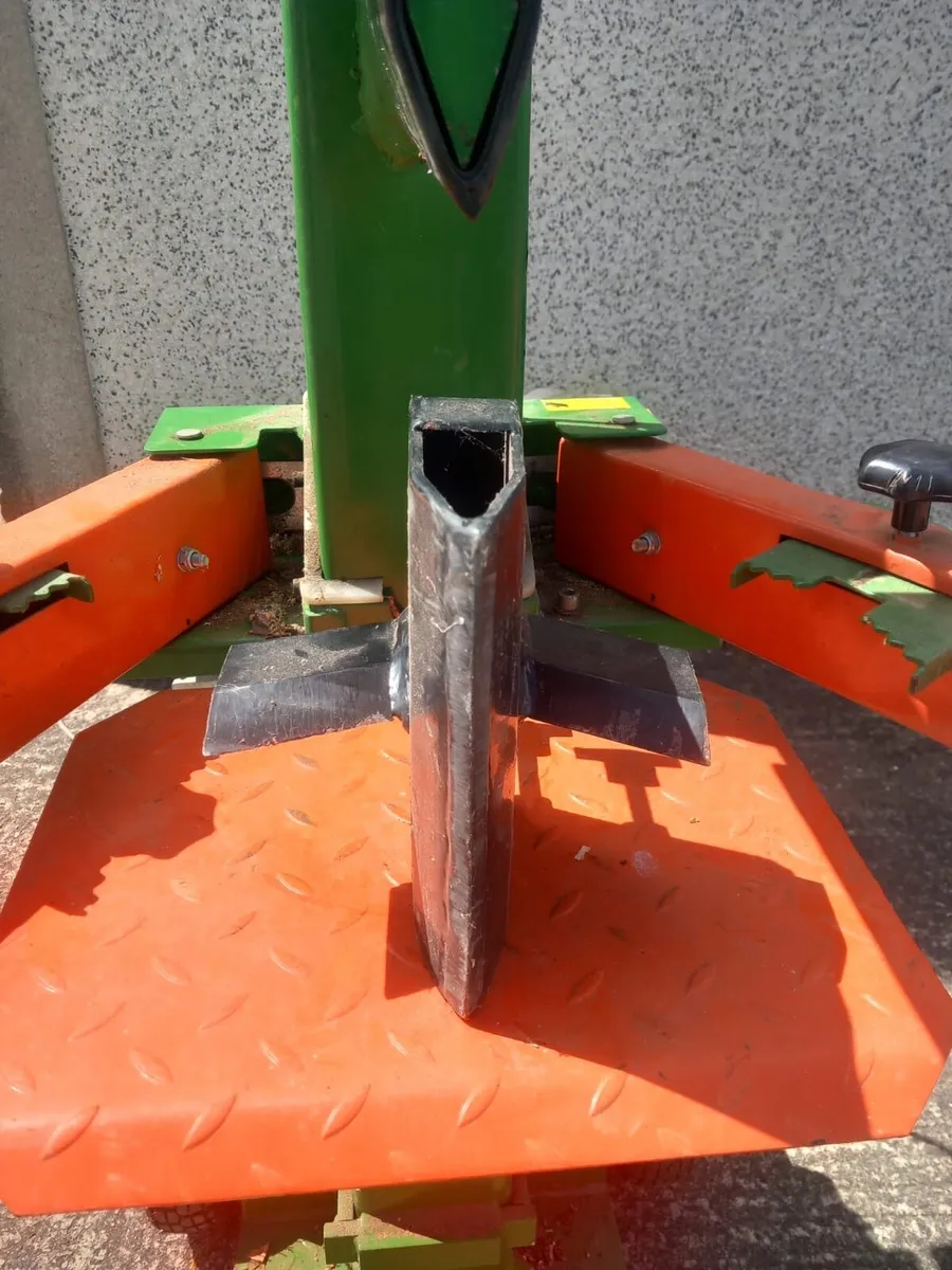 Log Splitter - Image 3