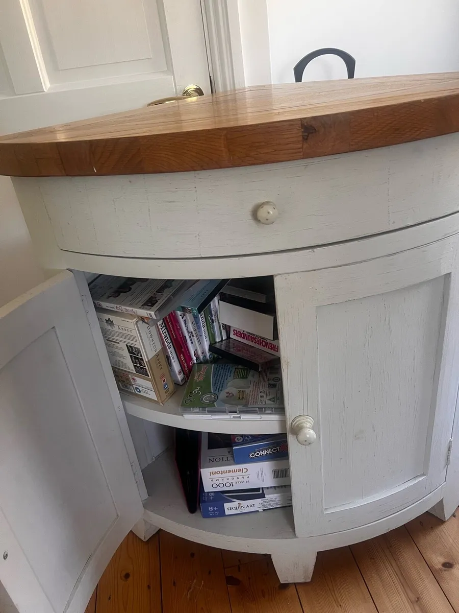 Cabinet - Image 3