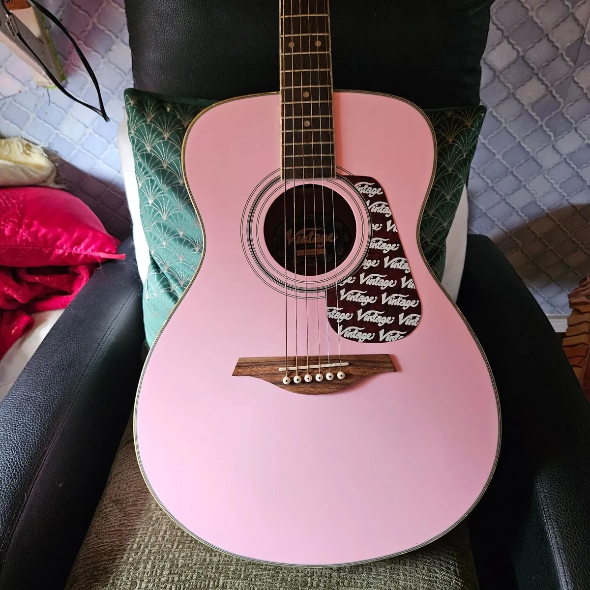 Guitar - Image 3