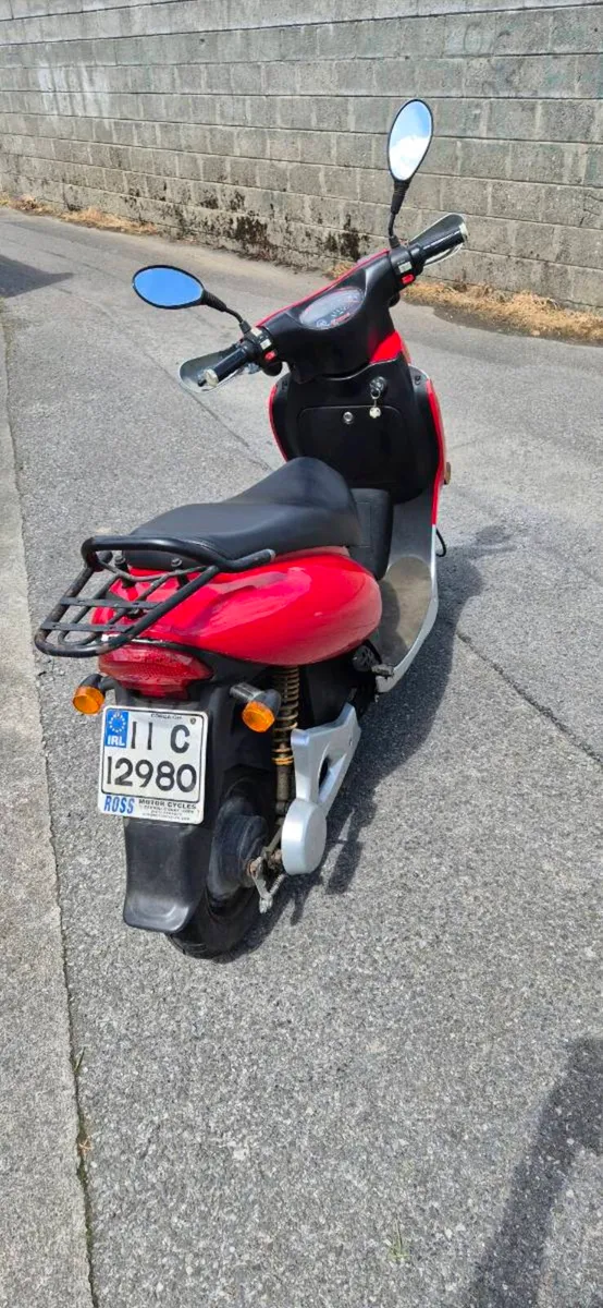 UGO electric motorcycle - Image 4