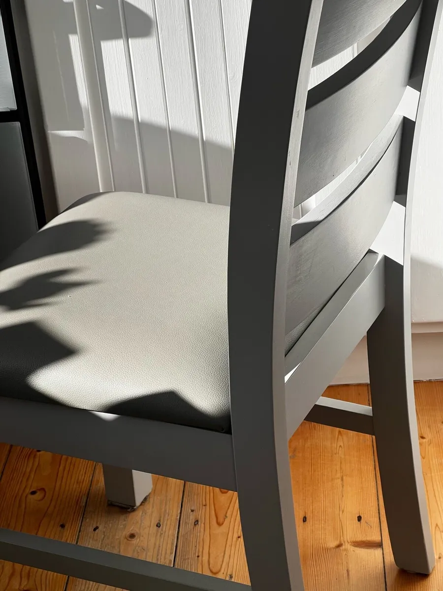 Kitchen chairs  x4 - Image 1
