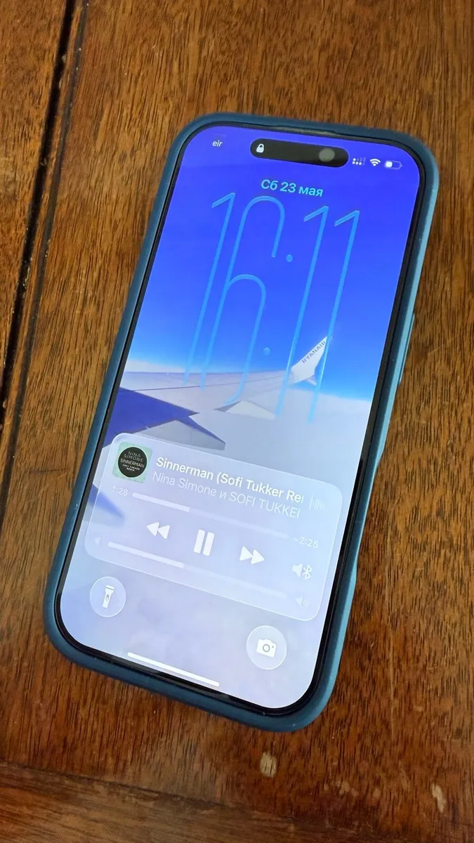Appel iPhone 16 pro 256Gb - Image 1