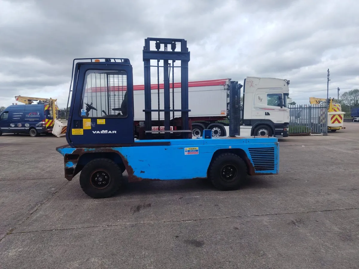 VALMAR 50 Side loading forklift 5 Ton - Image 2