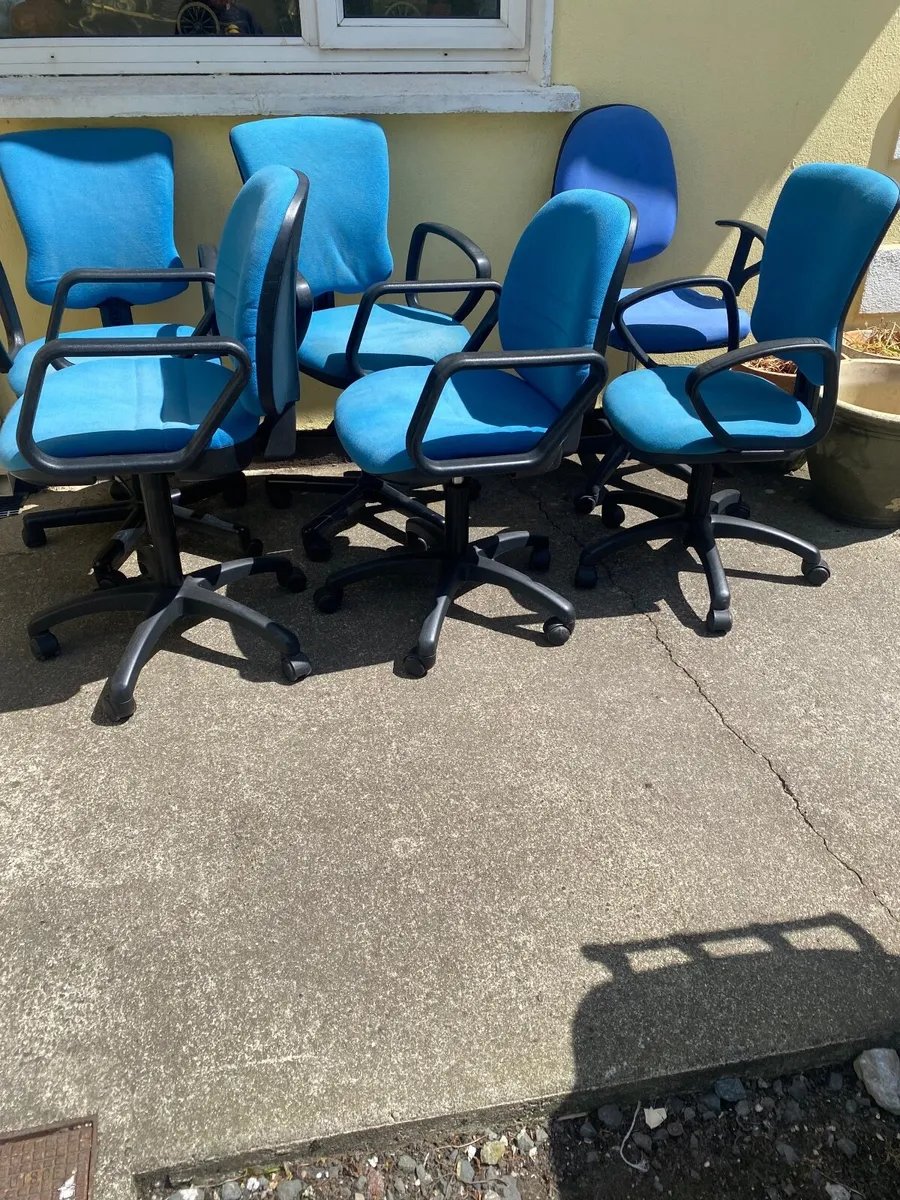 Office chairs - Image 1