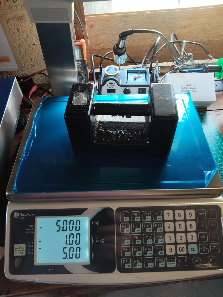 Weighing Scales and test weights - Image 4