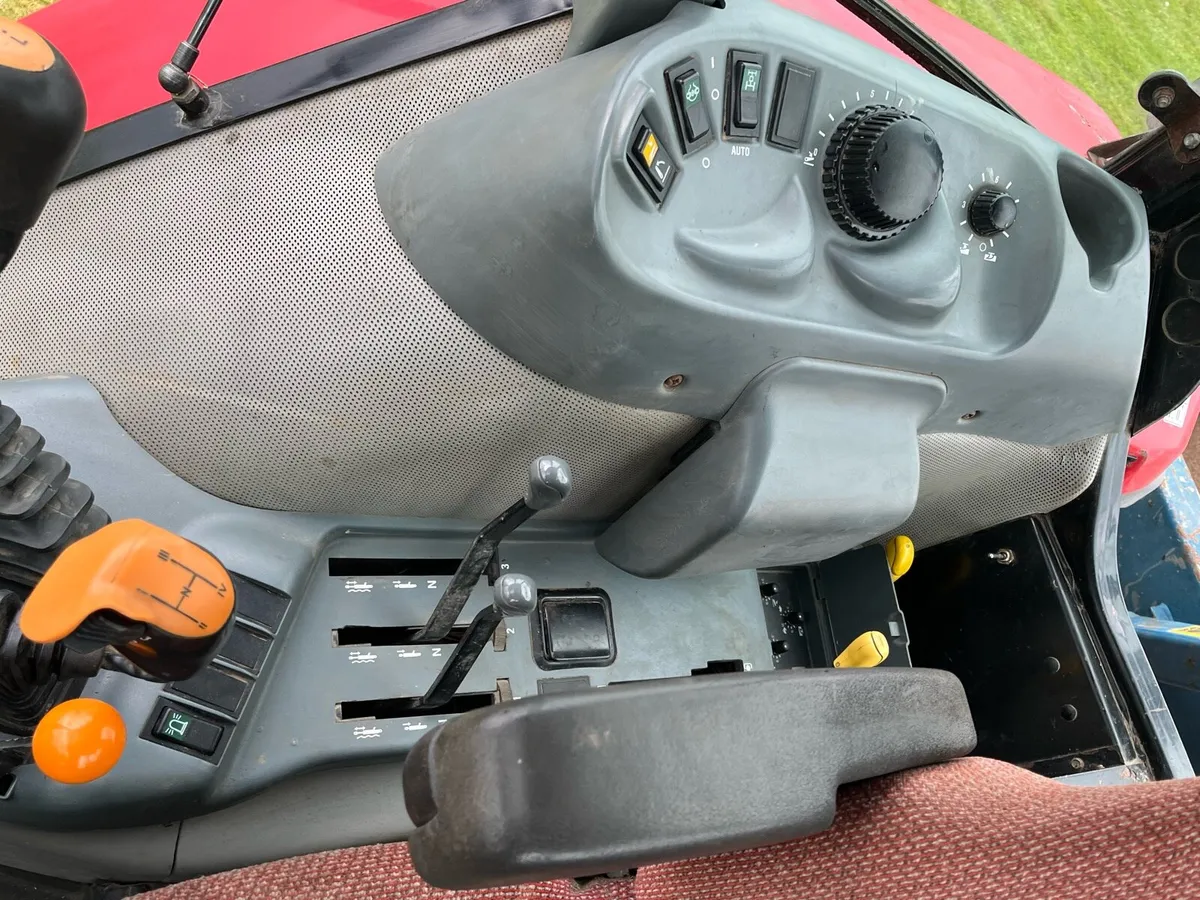 McCormick CX 95 Extra shift - Image 3