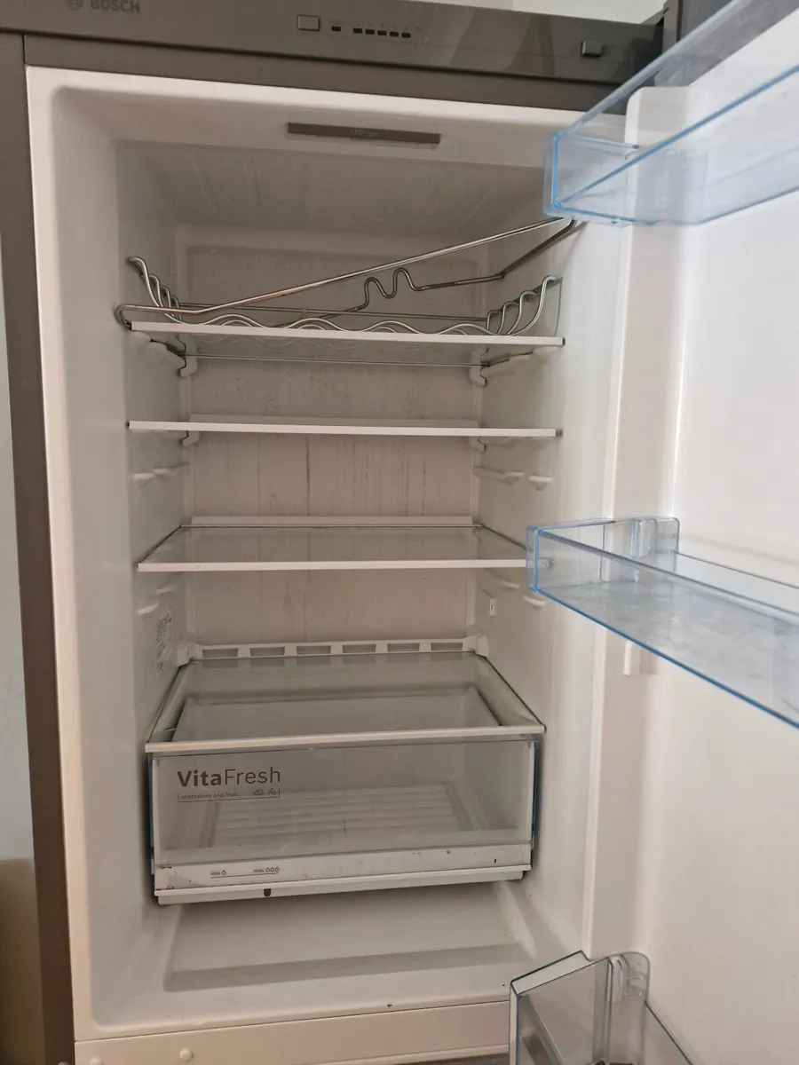 Fridge Freezer Bosch - Image 3