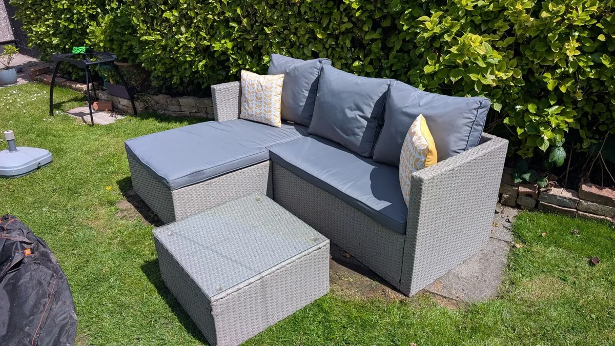 Outdoor Furniture Set - Image 4