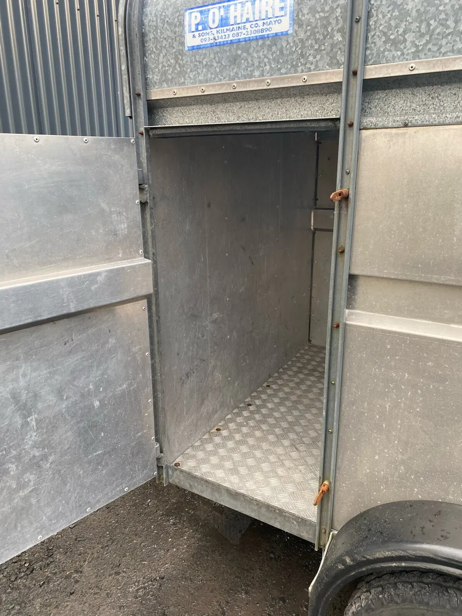 Stock trailer - Image 4