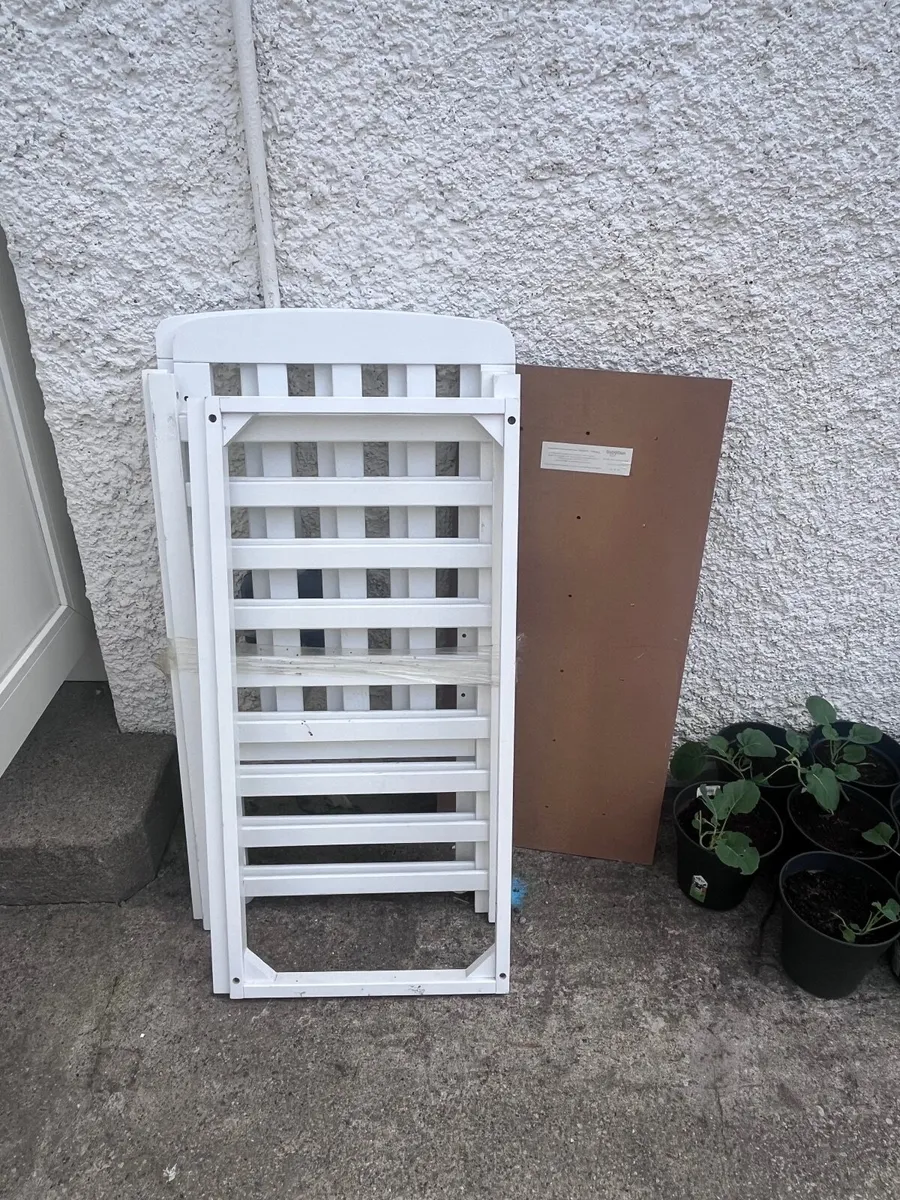 Baby cot small